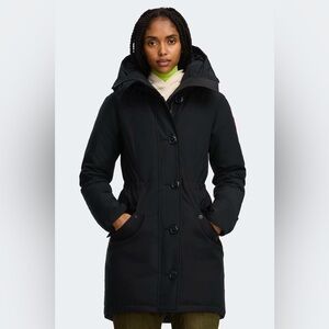 Canada Goose Rossclair Parka Heritage in Classic Black | EUC